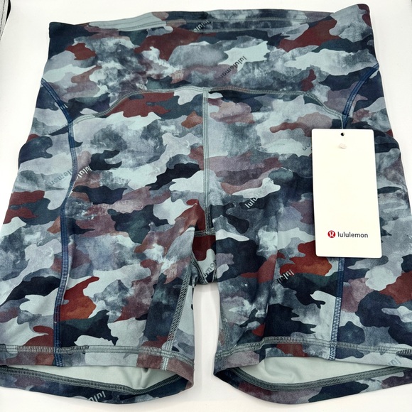 NWT Lululemon Power Thru HR High Rise Short Color Seam in Blue Camo 6” Inseam - Picture 4 of 16